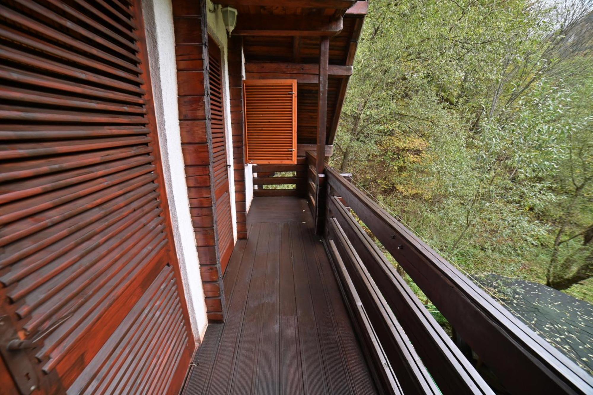 Cabana Satic Piatra Craiului La Doi viermi Exterior foto